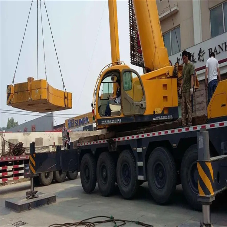 高邮县当地吊车出租|机器吊装|75吨|工厂搬迁服务